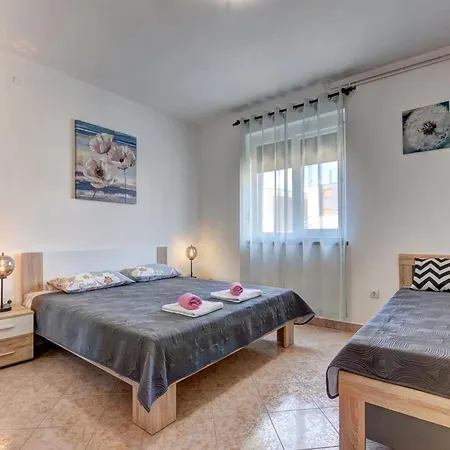Apartment Kajfes A5 - One Bedroom With Terrace *