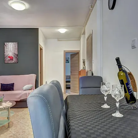 Kajfes A5 - One Bedroom With Terrace Apartment *